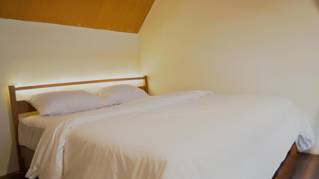Отель Smedi Coliving Джокьякарта Экстерьер фото
