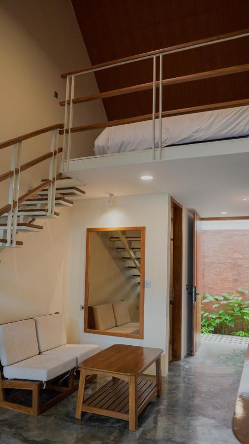 Отель Smedi Coliving Джокьякарта Экстерьер фото